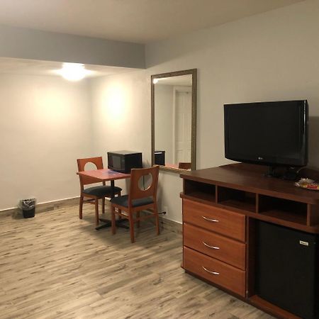 Bay Breeze Inn Bradenton Downtown エクステリア 写真